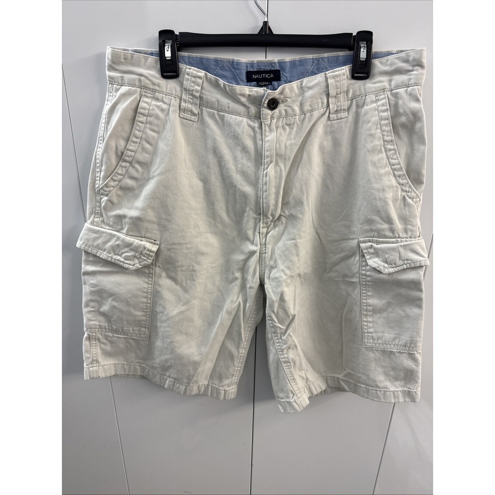 Nautical Men's Beige Cargo Shorts Size 36 (B25)